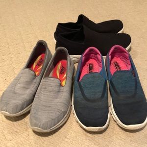 3 pairs of Skechers shoes in GUC